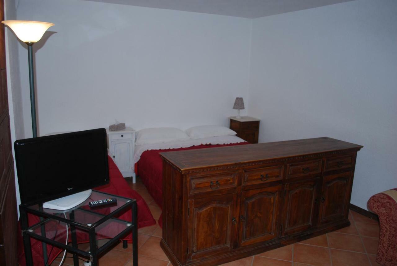 彼得拉桑塔Parte Di Casa Con Giardino E Piscina别墅 外观 照片